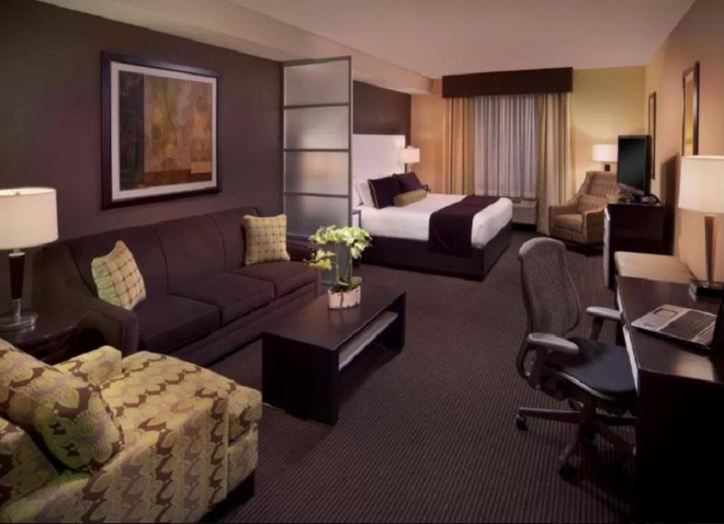 Best Western Plus Choctaw Inn & Suites Экстерьер фото