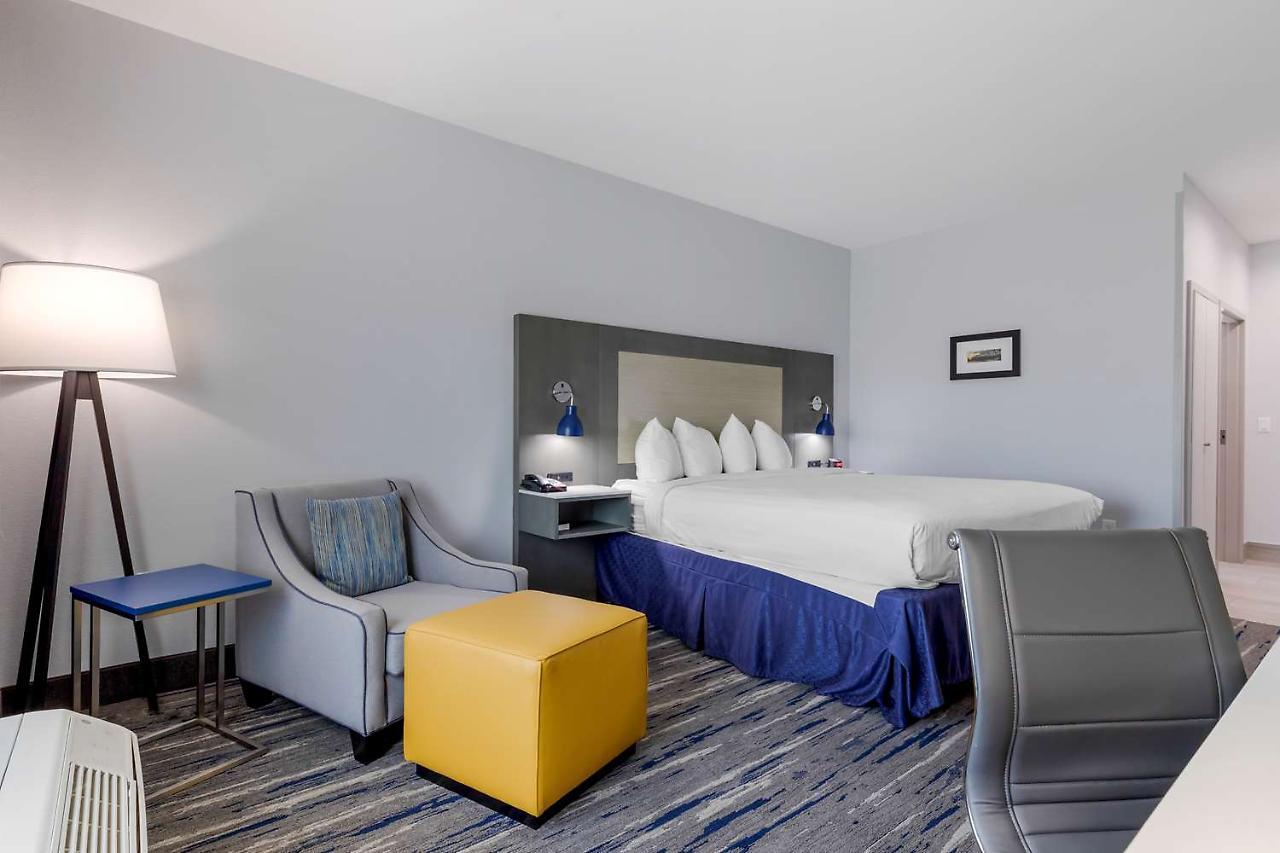 Best Western Plus Choctaw Inn & Suites Экстерьер фото